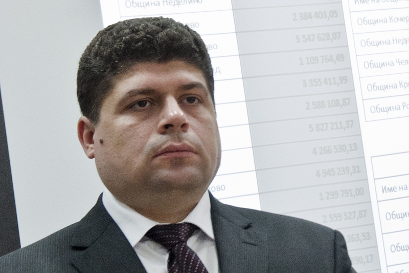 Ако подам оставка, ще предам бенефициентите, заяви Мирослав Николов