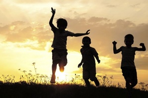 Устройство издава местоположението на детето