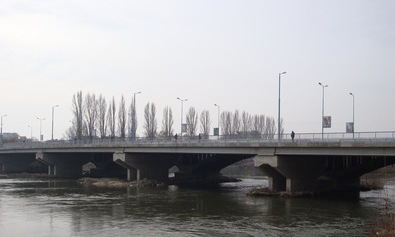 Едното платно на моста ще бъде затворено до 26 април