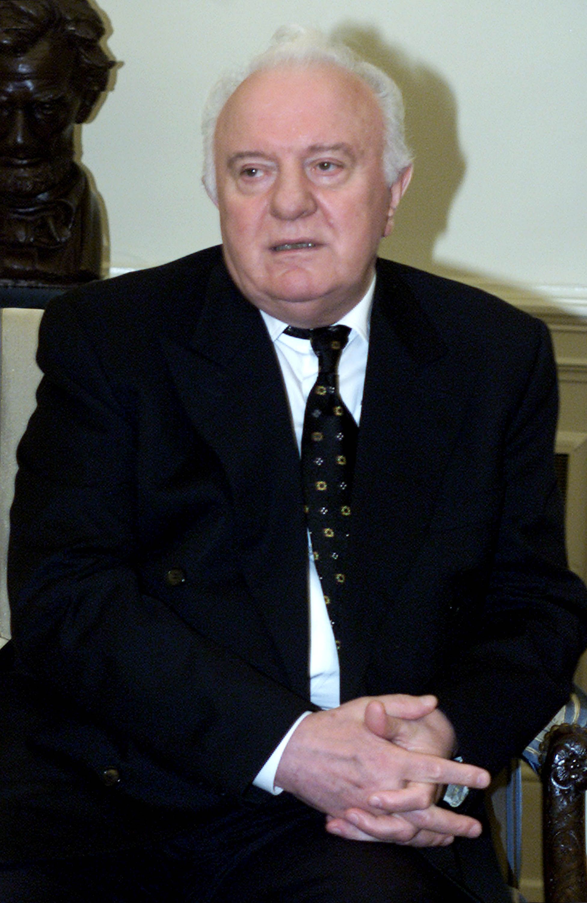 Почина бившият президент на Грузия Едуард Шеварднадзе