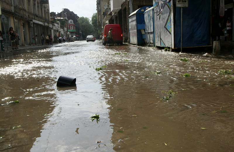 Наводнение след бурята в София