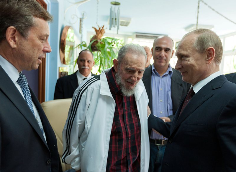 Путин: Ще развиваме отношенията с Куба