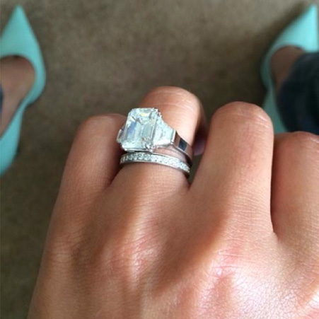 Черил Коул съобщи за брака си чрез тази снимка в Instagram