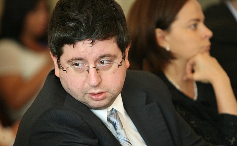 Вероятно няма да има съгласие да се изплащат и депозитите над 196 хил. лв. в КТБ, каза Петър Чобанов