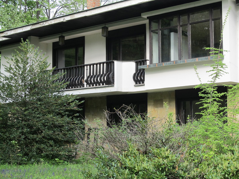Резиденцията е е била направена специално за Тодор Живков и Николае Чаушеску