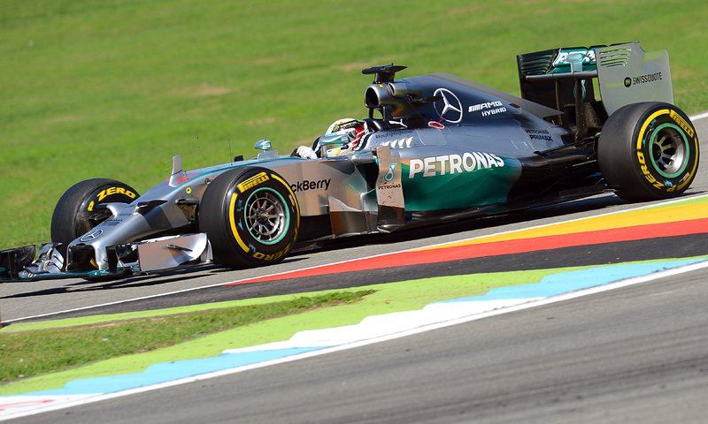 ”Мерцедес” ще представи болида на тима за 2015 година - ”F1 W06 Hybrid” на 1 февруари