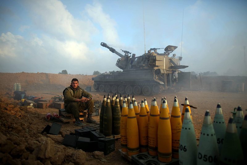 Израел атакува Газа, след като Хамас отхвърли примирието