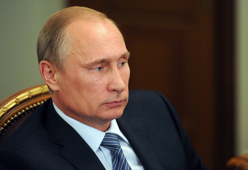 ЕС блокира авоарите на четирима руски бизнесмени, близки до президента Путин