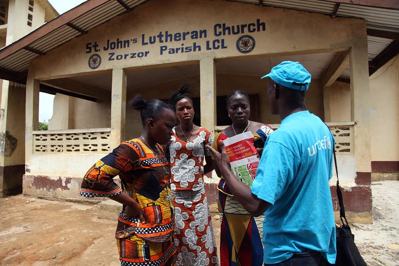 Доброволците от Корпуса на мира и УНИЦЕФ  работят в Африка