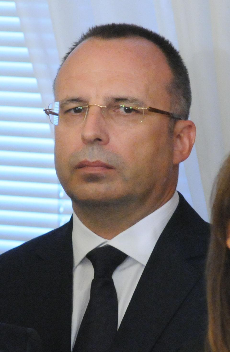 Румен Порожанов последно бе служебен финансов министър