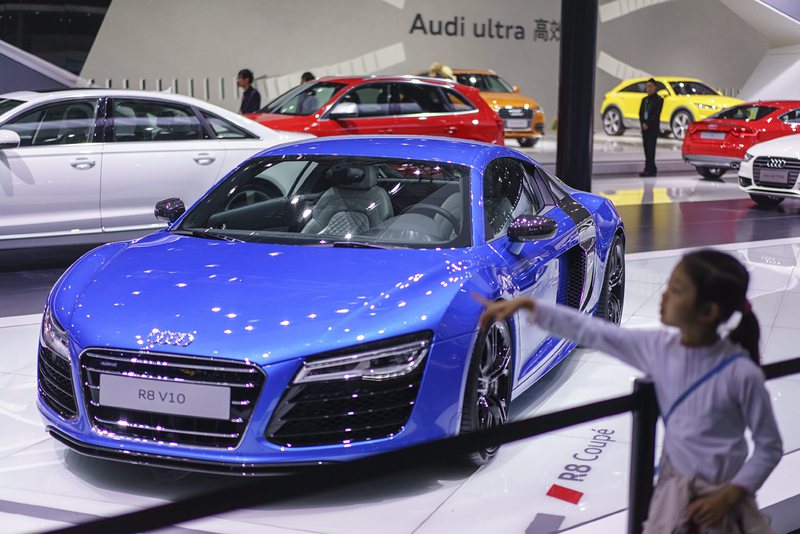 Китай планира санкции срещу Audi и Chrysler