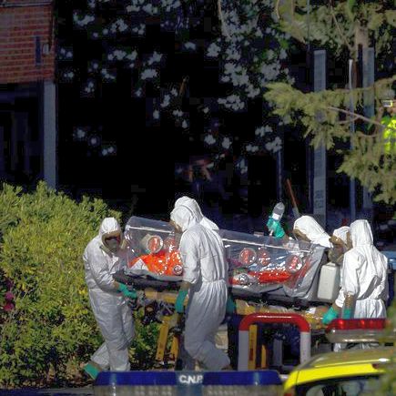 Либерия в извънредно положение заради Ебола, САЩ под тревога
