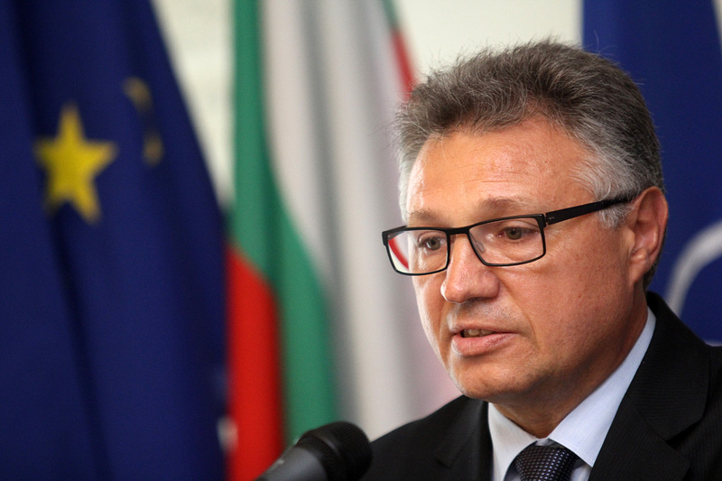 България не може да си плати членския внос в НАТО