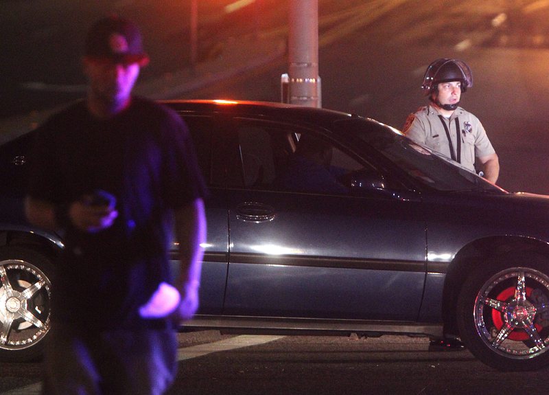 Безредици в US-град след убийството на младеж от полицай