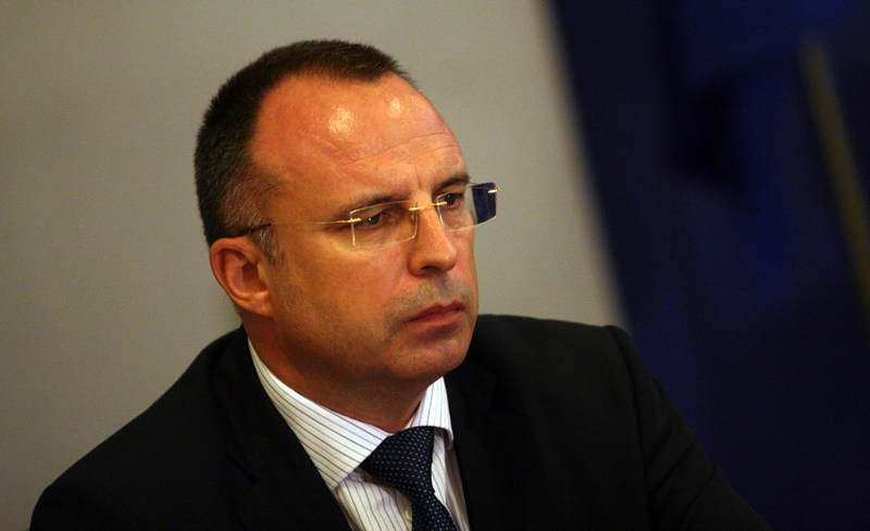 Финансовият министър Румен Порожанов одобри и 11.5 млн. лв. за магистралите ”Хемус” и ”Марица”