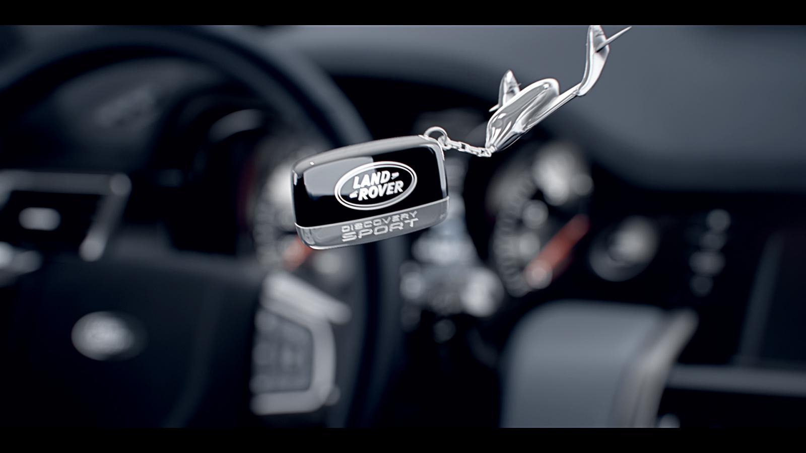 Land Rover показа интериора на Discovery Sport (видео)