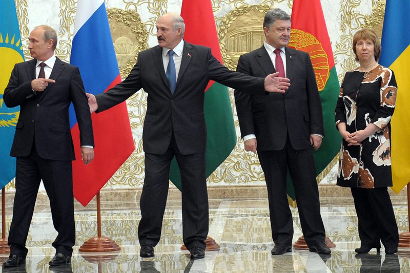 Порошенко с мирен план, Путин отказа отговорност