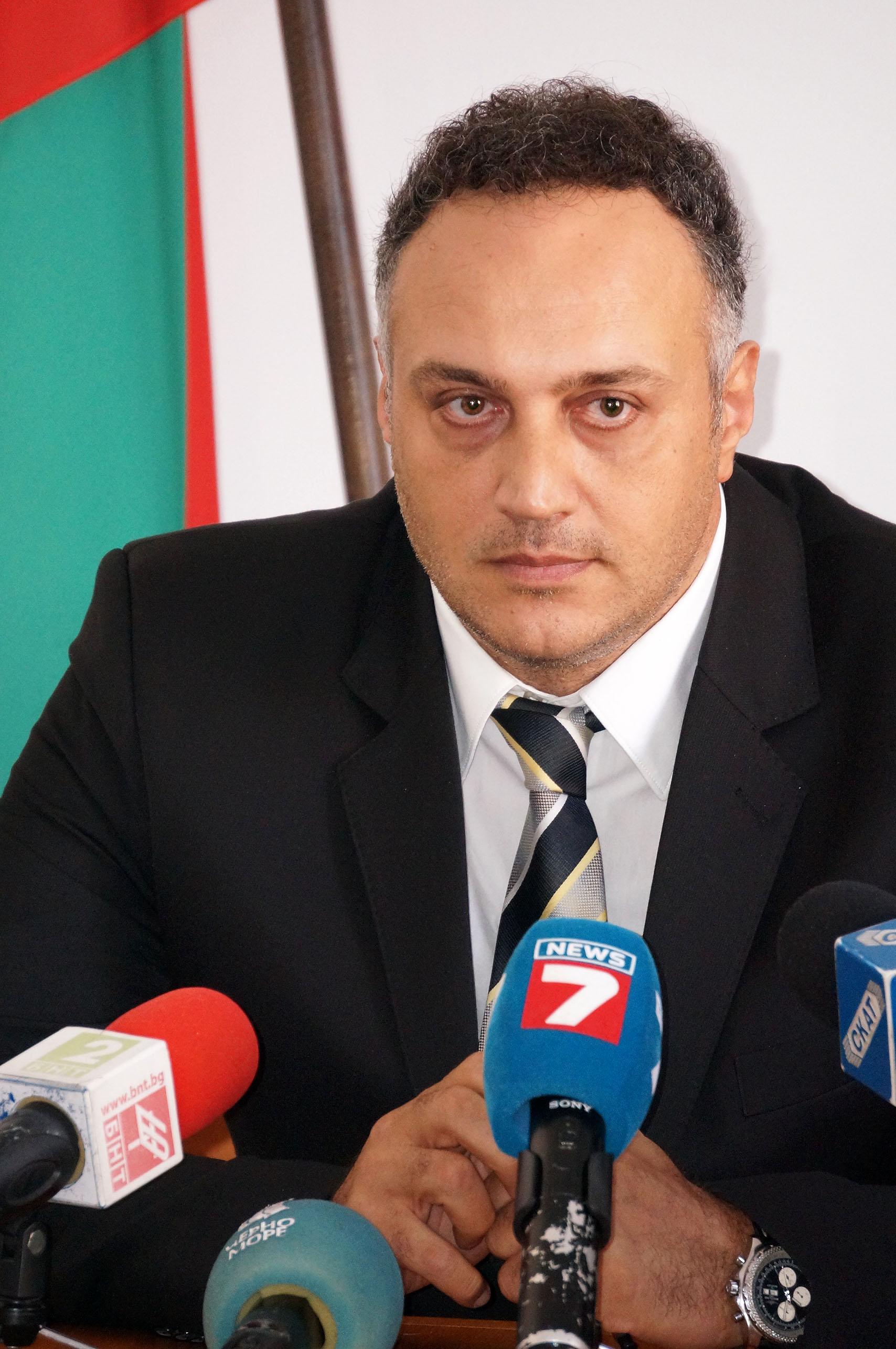 Стоян Пасев остава на поста, след като кабинетът смени общо 24 областни управители