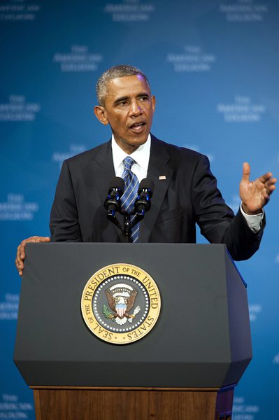 Барак Обама се зарече да направи каквото е необходимо, за да преследва тези, които вредят на американци.