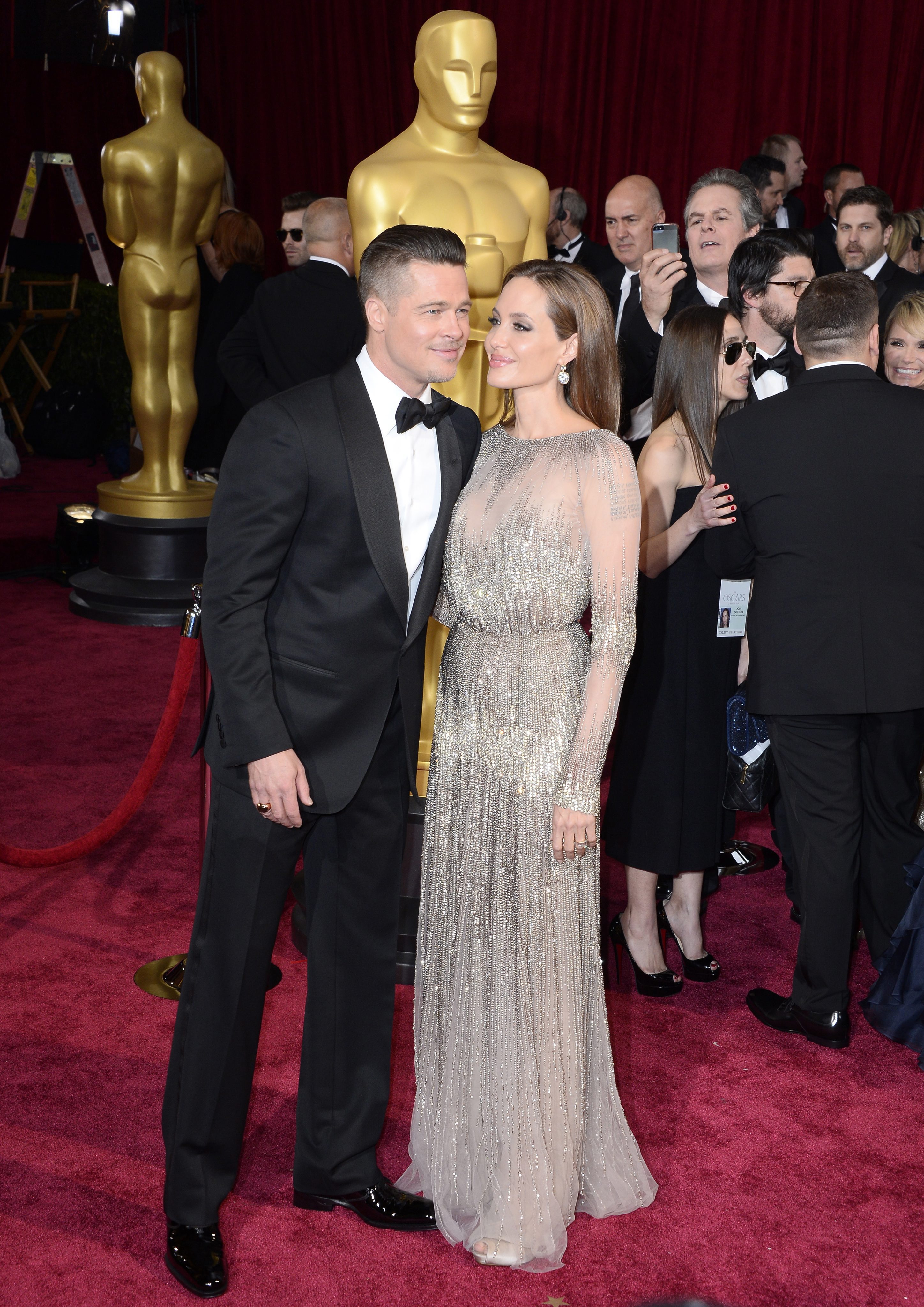 Брад Пит и Анджелина Джоли вече са съпруг и съпруга