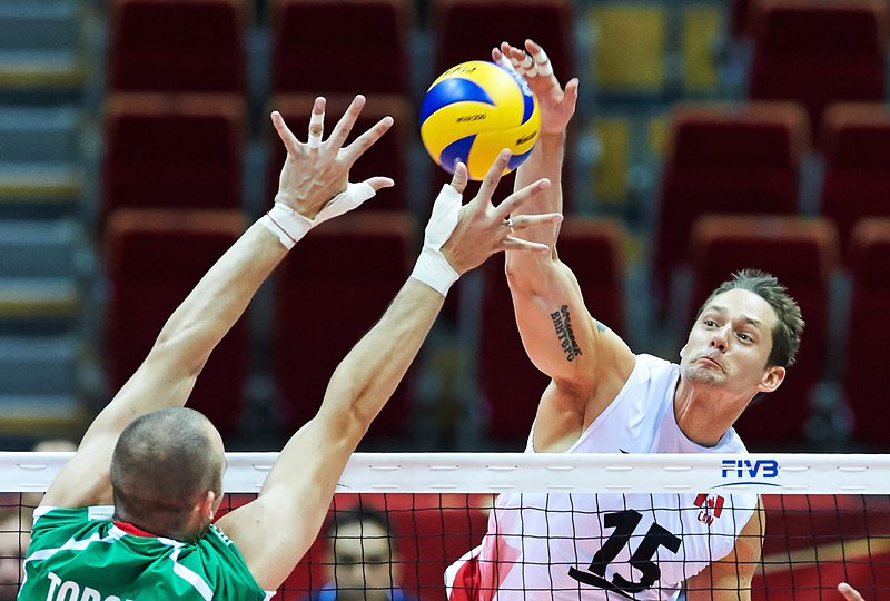 България загуби с 2:3 гейма от Канада