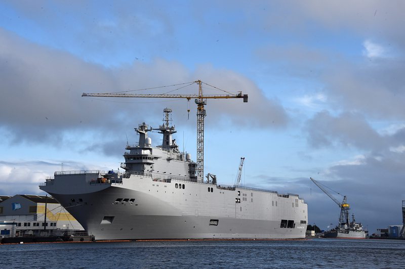 Бойните кораби ”Мистрал” вече имат нови египетски собственици