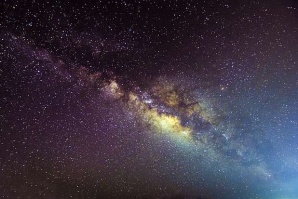 Млечният път обитава огромен галактичен комплекс