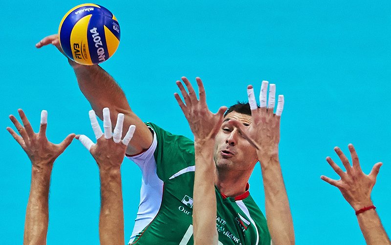 България загуби с 2:3 гейма от Русия