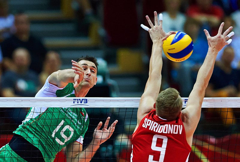 България загуби с 2:3 гейма от Русия