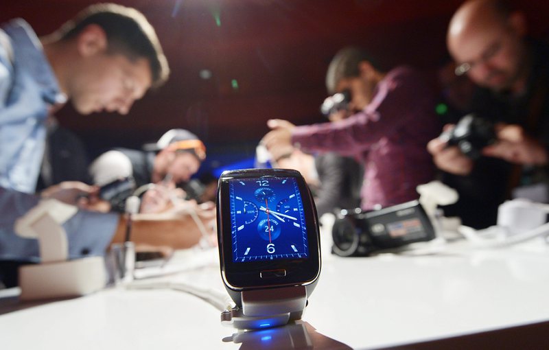 Часовникът Samsung Gear S