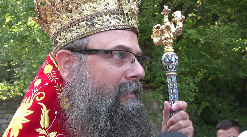 Пловдивският митрополит Николай влезе в манастира ” Св. Св. Кирик и Юлита” над Асеновград