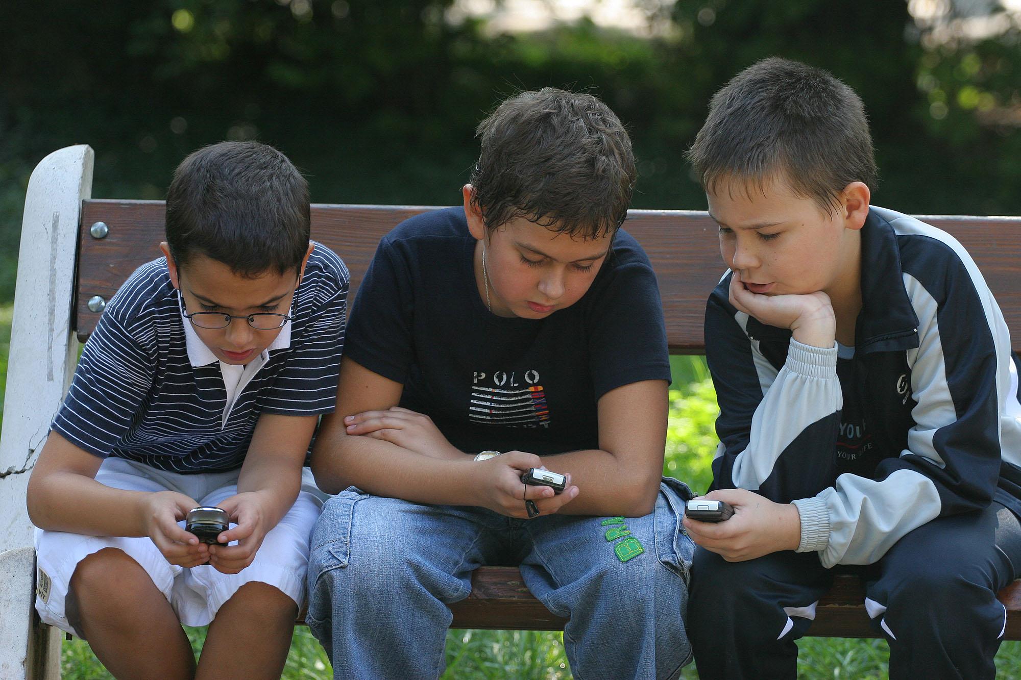 75% от децата под 4 години в САЩ имат таблет или смартфон