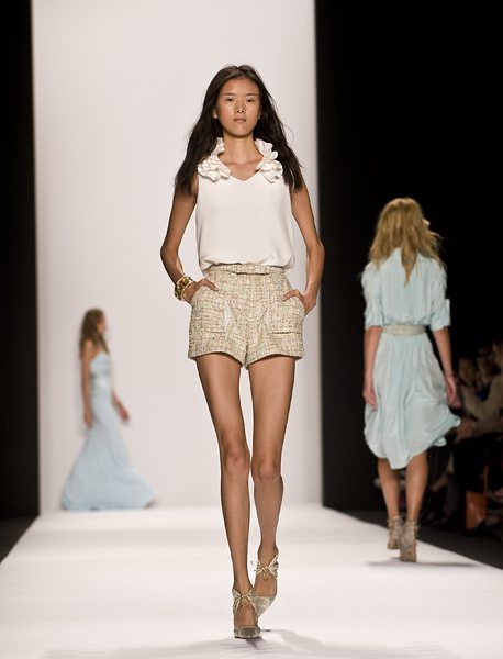 Колекция на Badgley Mischka - пролет/лято 2015
