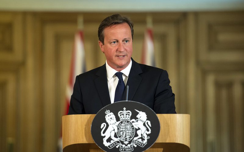 Камерън подчерта, че ако британците искат да живеят в сигурност, трябва да се изправят срещу заплахата