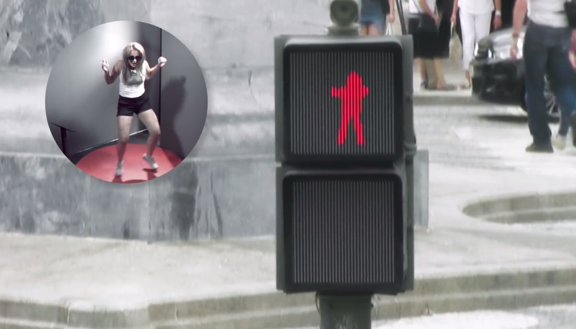 Танцуващият светофар на Smart (видео)