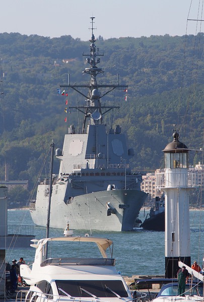 Кораби на НАТО влязоха в пристанище Варна
