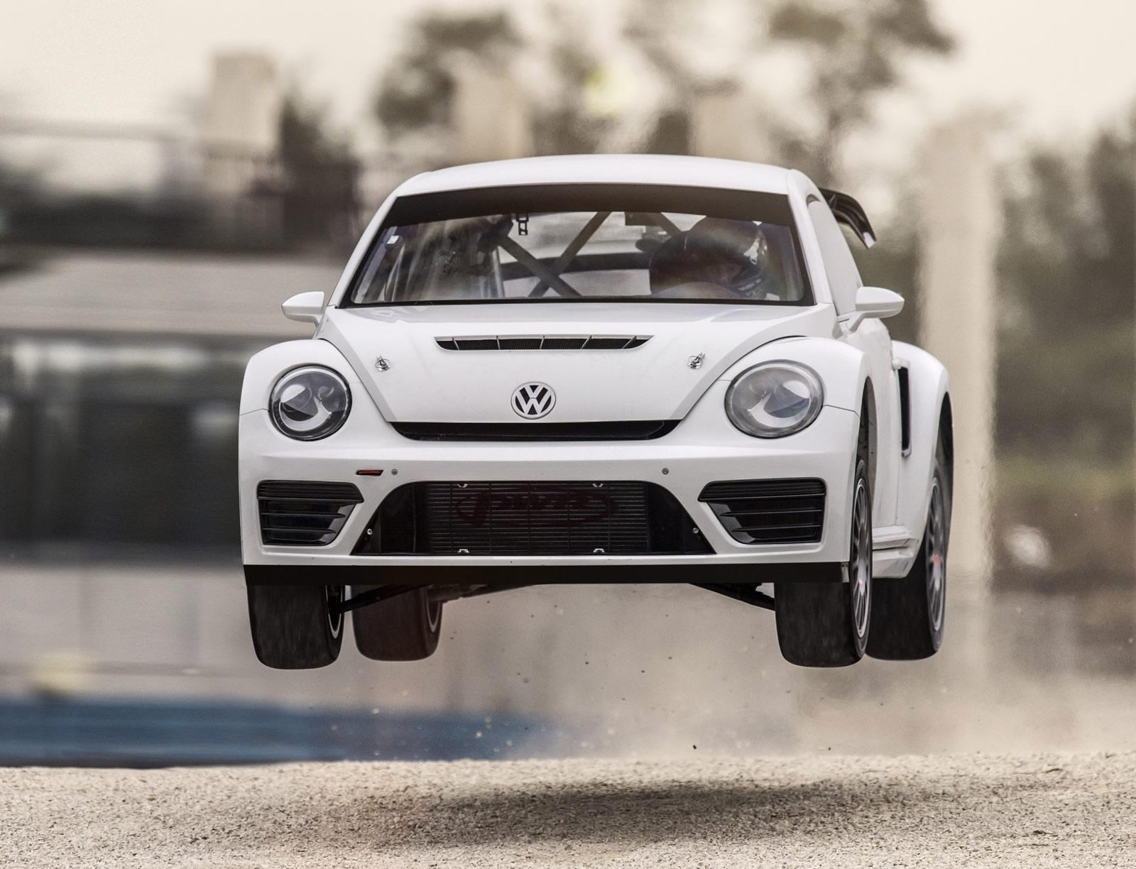 VW Beetle ”лудее” с над 500 к.с. (видео)