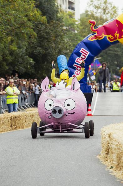 Red Bull Soapbox е състезание с безмоторни и самоделни коли