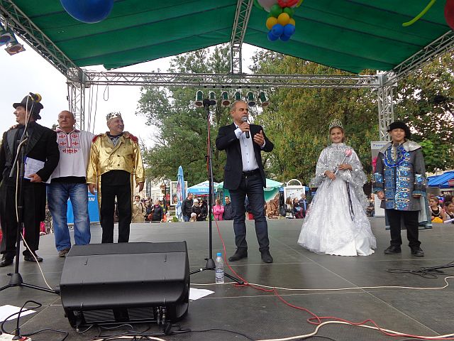 Никога не сме били толкова много на русенския карнавал, каза кметът Пламен Стоилов
