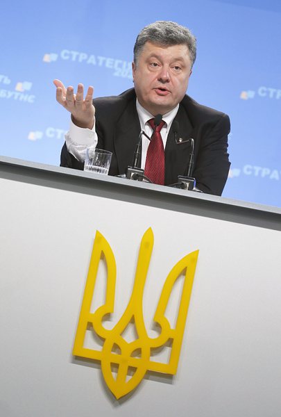 Петро Порошенко определи документа като ”блестяща победа на украинската дипломация”