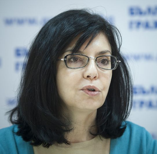 Меглена Кунева:Не прилагане, а налагане на законите със сила