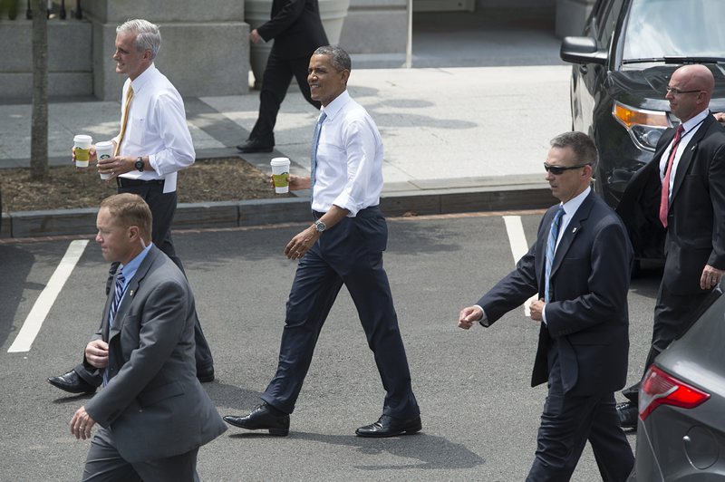 В безопасност ли е Обама след гафовете на Сикрет сървис?
