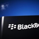 BlackBerry обещава наследник на смартфона Passport