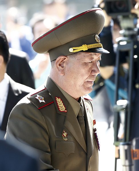 Нова звезда изгрява в Северна Корея (снимки)