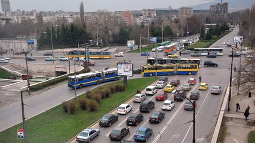 Жена загина, падайки от високо в столичен подлез