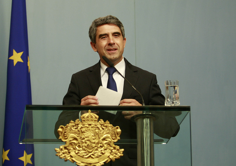 Президентът свиква парламента на 27 октомври