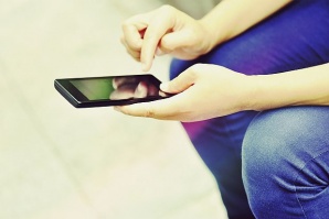 ФБР: Кодирането на данни в смартфоните ще затрудни много разследвания