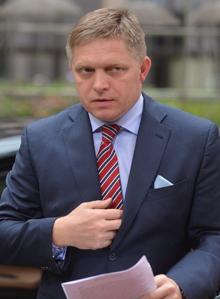 Премиерът на Словакия за журналистите: Мръсни проститутки