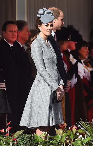 9. Херцогиня Катрин в палто на Маккуин