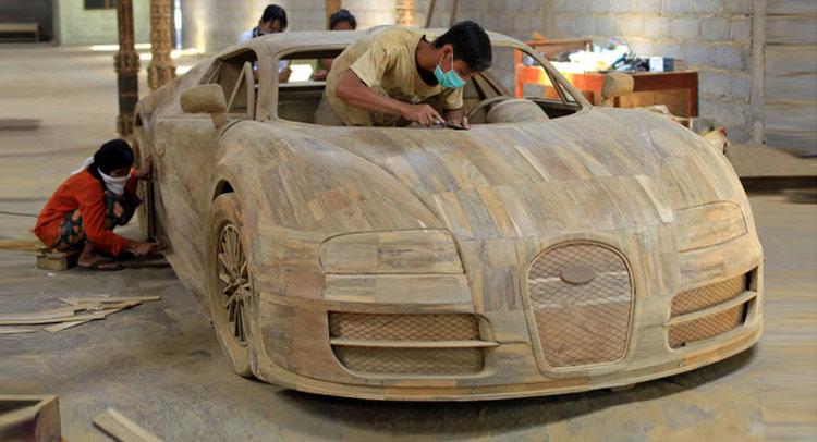 Дървено Bugatti Veyron за 2600 евро (видео)
